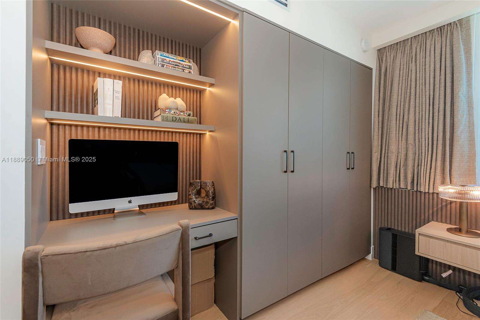 Roney Palace at 2301 Collins Ave, Miami Beach, FL 33139 - For Rent photo 12
