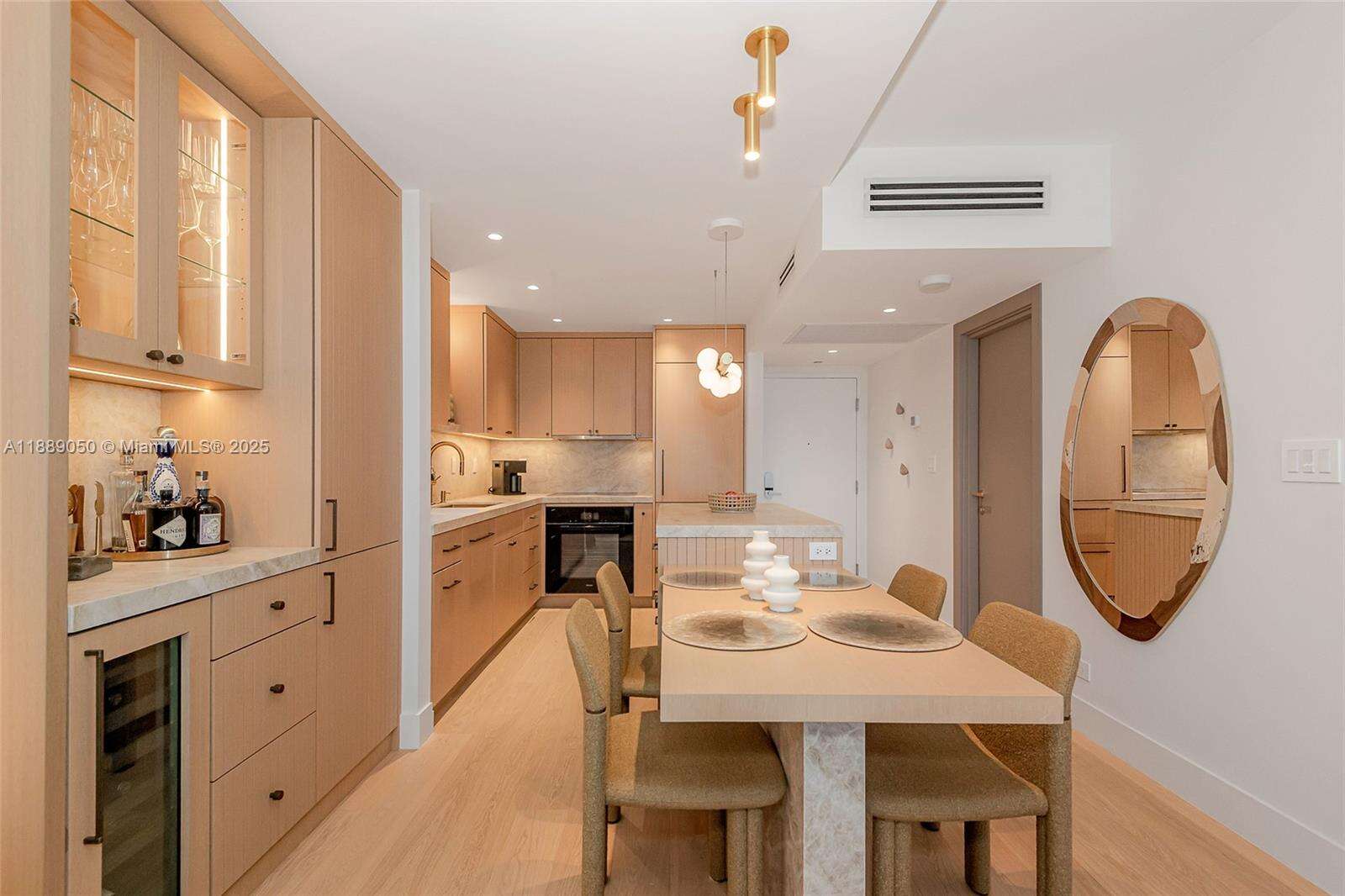 Roney Palace at 2301 Collins Ave, Miami Beach, FL 33139 - For Rent photo 17