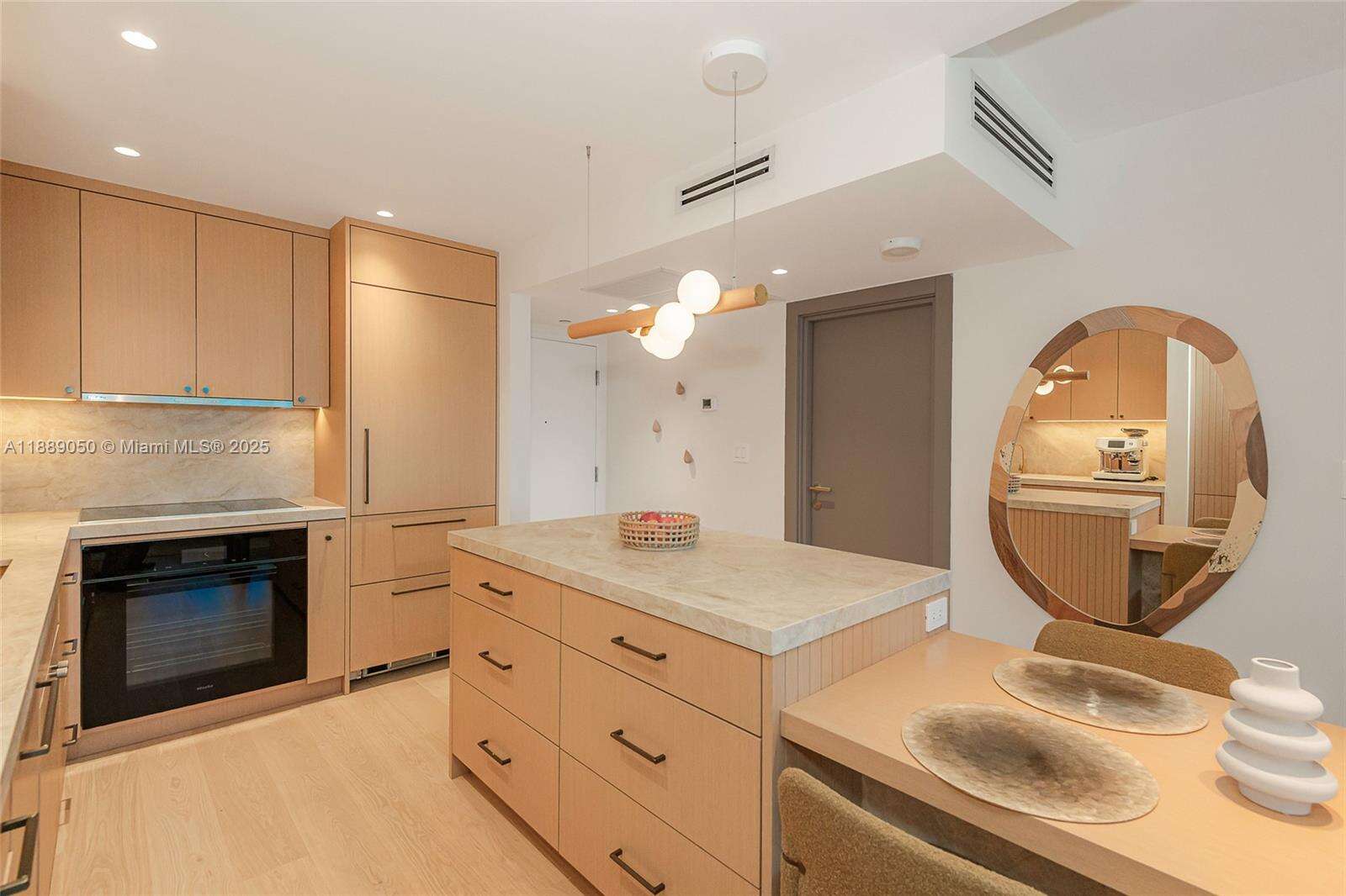 Roney Palace at 2301 Collins Ave, Miami Beach, FL 33139 - For Rent photo 23