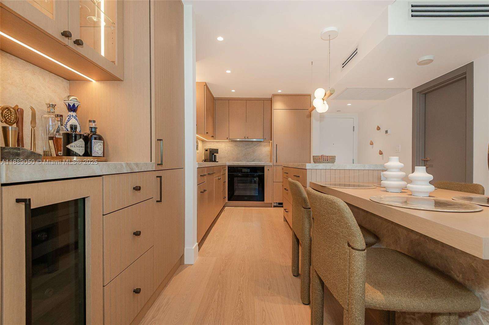 Roney Palace at 2301 Collins Ave, Miami Beach, FL 33139 - For Rent photo 26