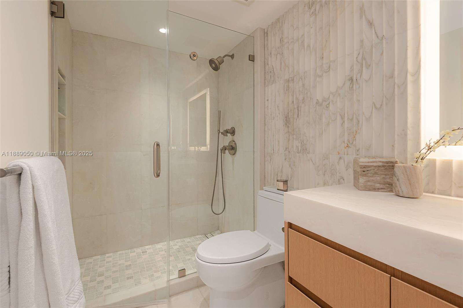 Roney Palace at 2301 Collins Ave, Miami Beach, FL 33139 - For Rent photo 28