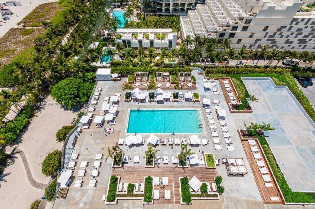 Roney Palace at 2301 Collins Ave, Miami Beach, FL 33139 - For Rent photo 35
