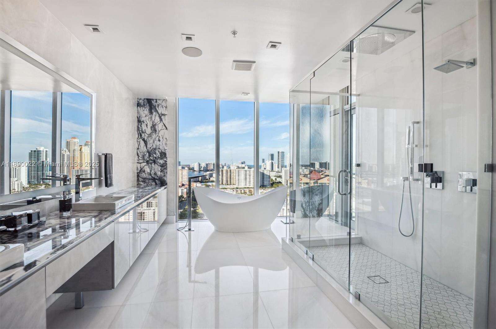Parque Towers at 330 Sunny Isles Blvd, Sunny Isles Beach, FL 33160 - For Rent photo 19