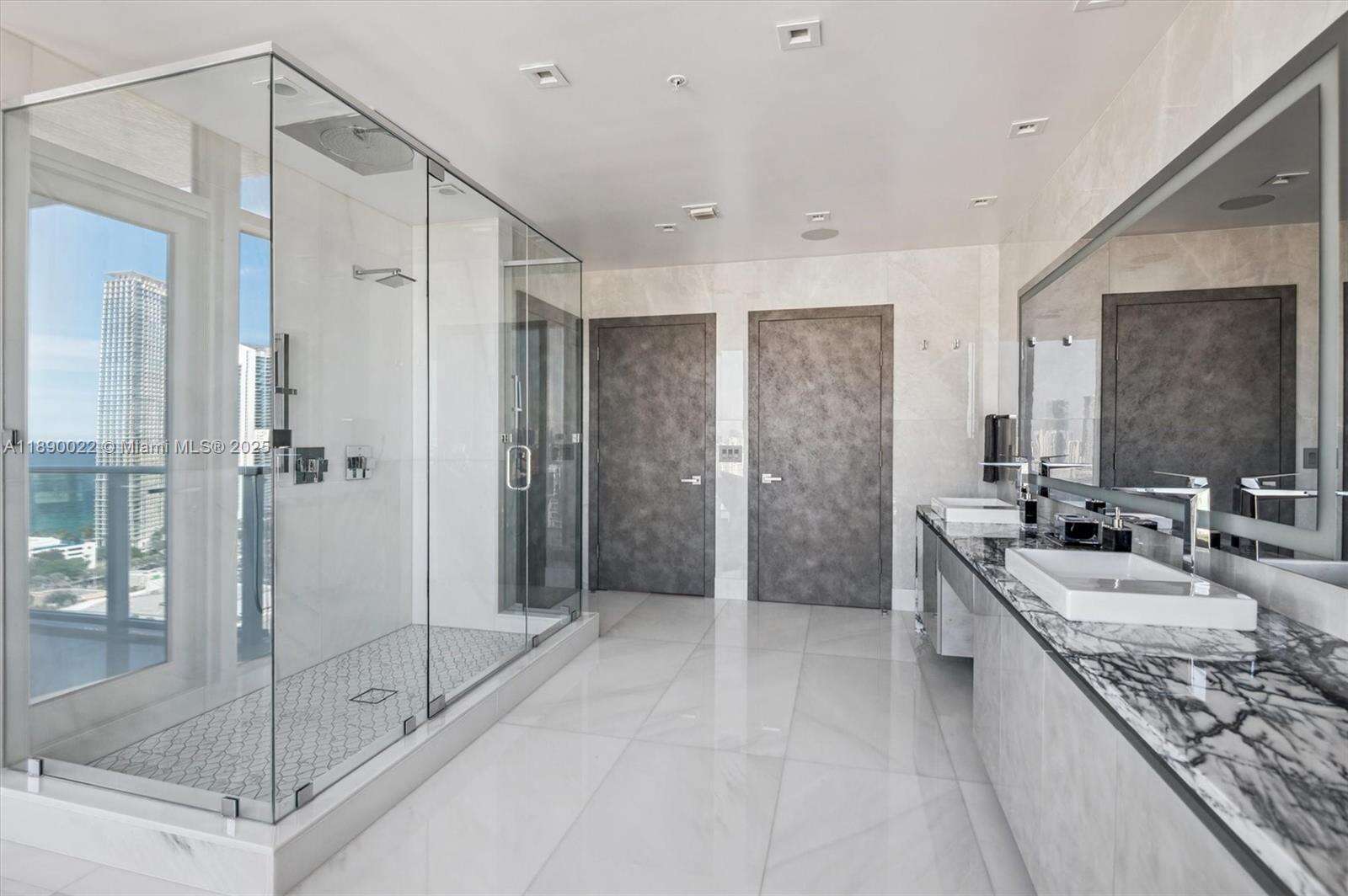 Parque Towers at 330 Sunny Isles Blvd, Sunny Isles Beach, FL 33160 - For Rent photo 22