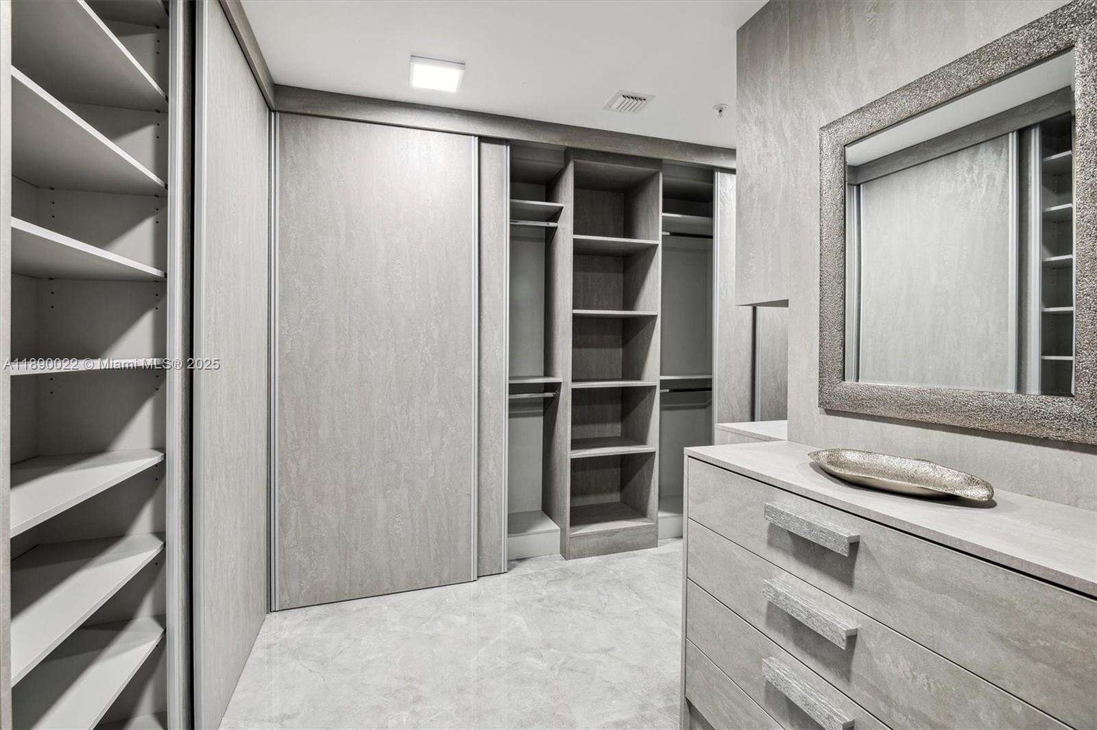 Parque Towers at 330 Sunny Isles Blvd, Sunny Isles Beach, FL 33160 - For Rent photo 24