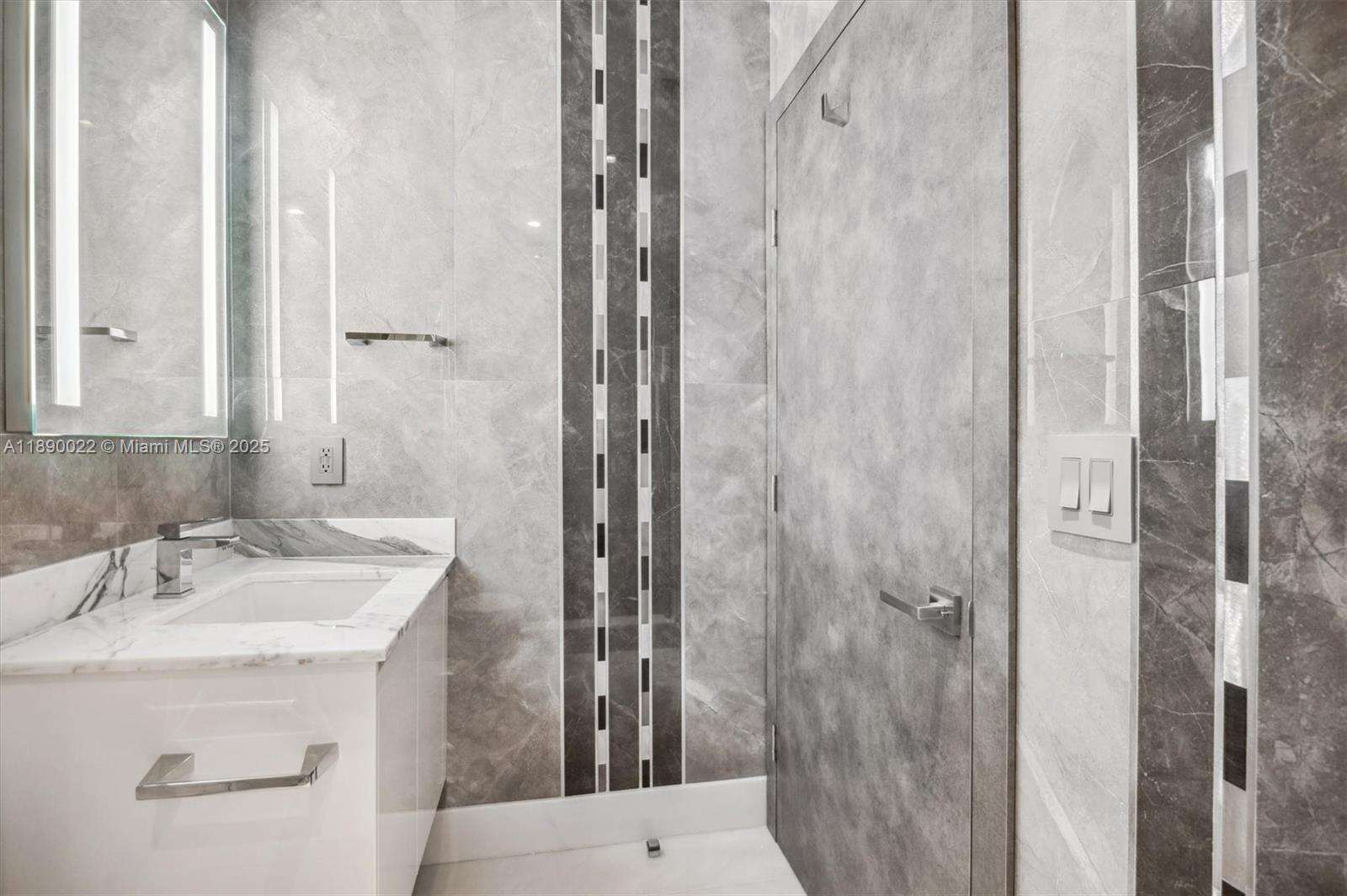 Parque Towers at 330 Sunny Isles Blvd, Sunny Isles Beach, FL 33160 - For Rent photo 40