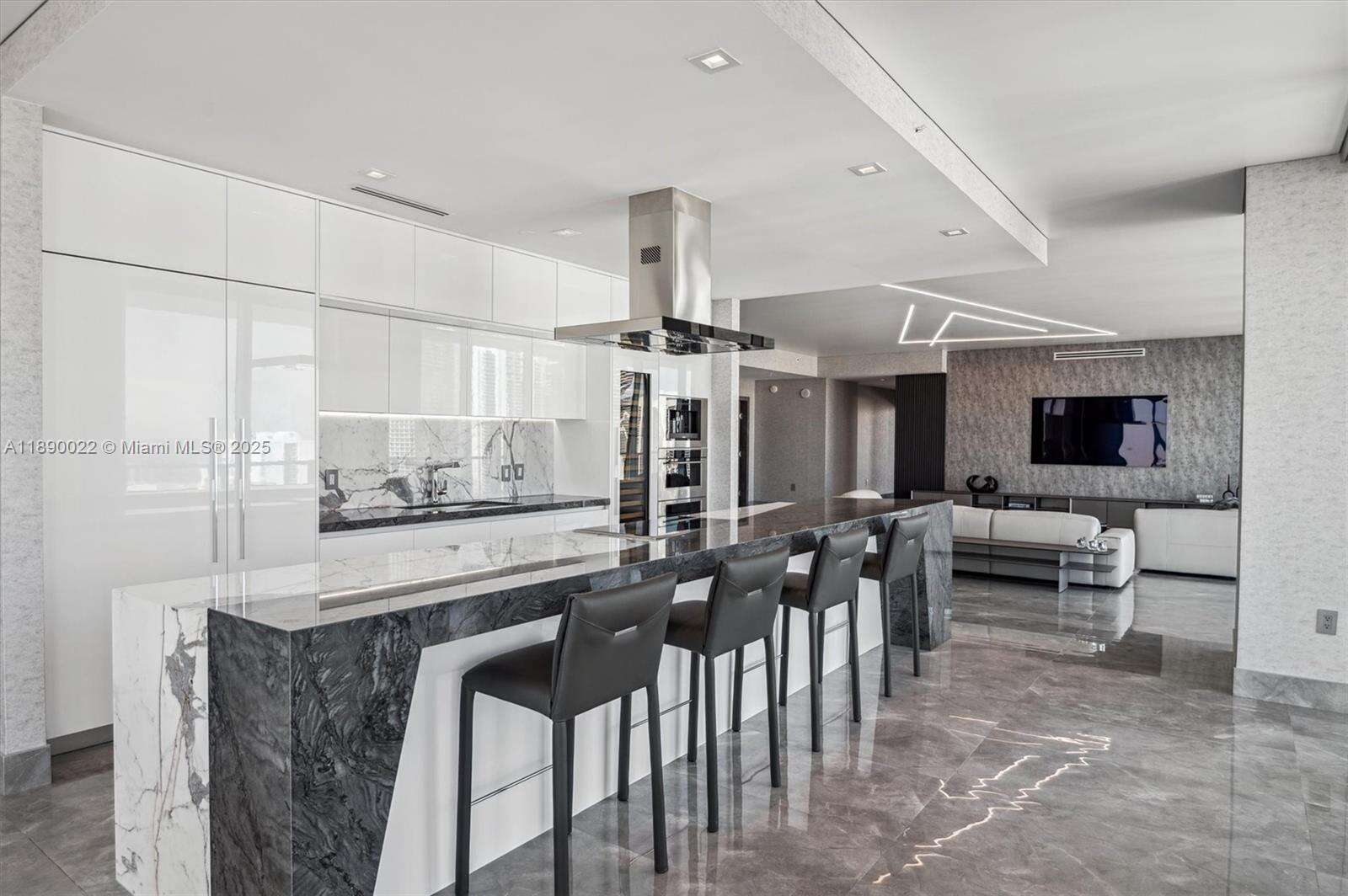 Parque Towers at 330 Sunny Isles Blvd, Sunny Isles Beach, FL 33160 - For Rent photo 6