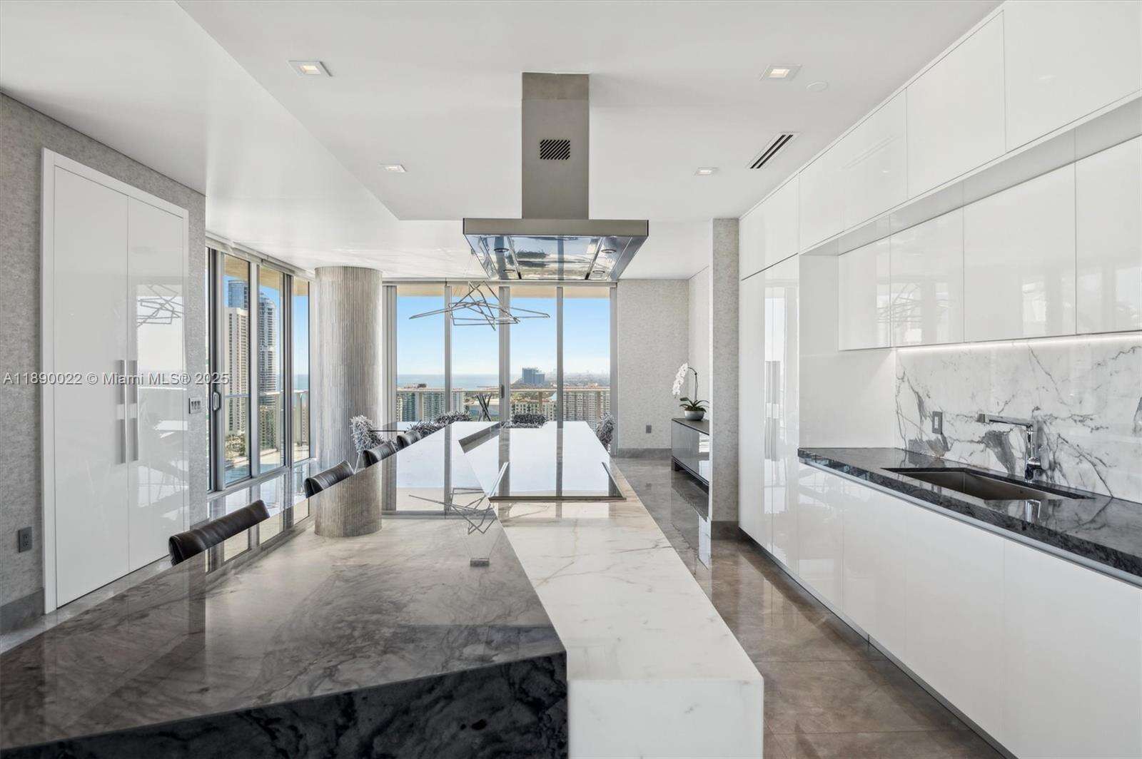 Parque Towers at 330 Sunny Isles Blvd, Sunny Isles Beach, FL 33160 - For Rent photo 8