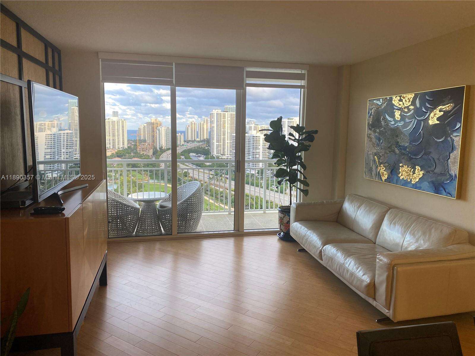 Turnberry On The Green at 19501 Country Club Dr, Aventura, FL 33180 - For Rent photo 1