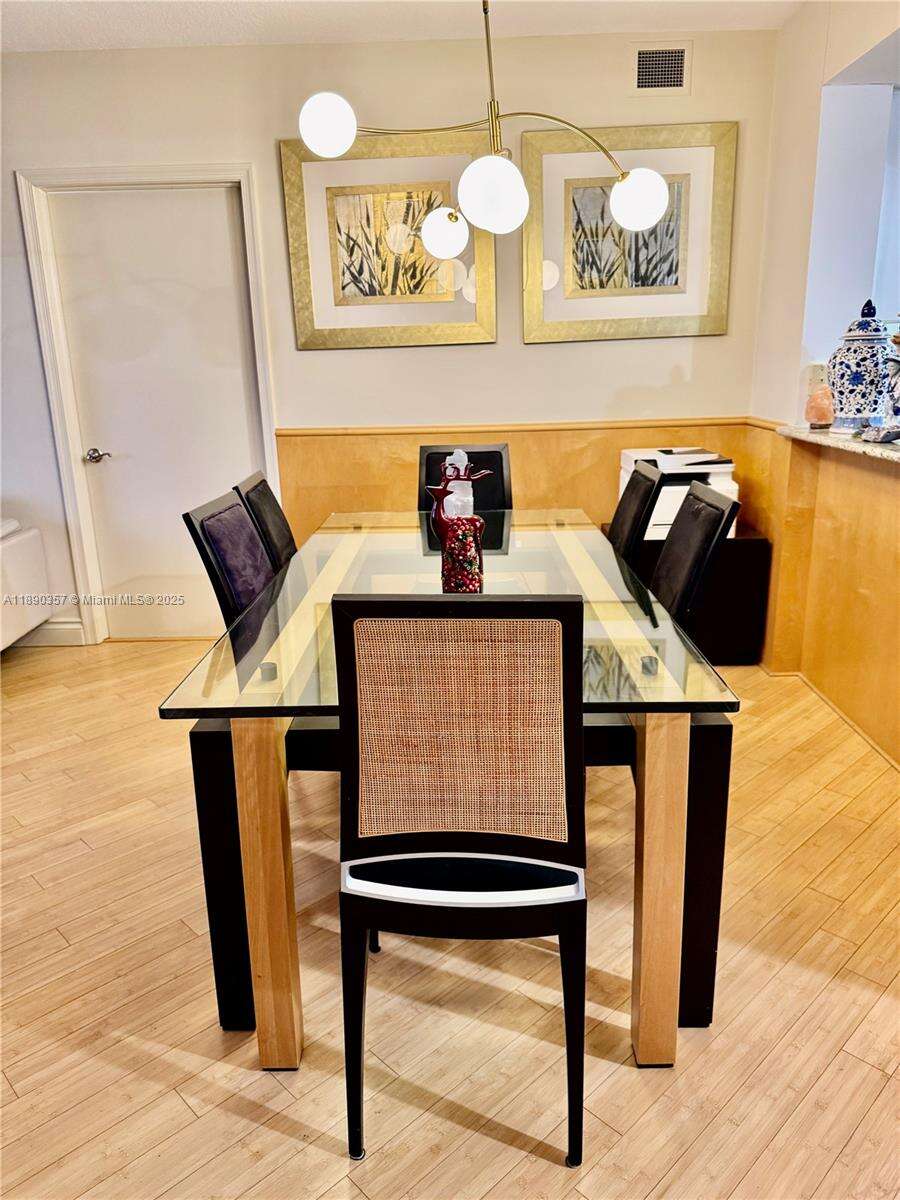 Turnberry On The Green at 19501 Country Club Dr, Aventura, FL 33180 - For Rent photo 3