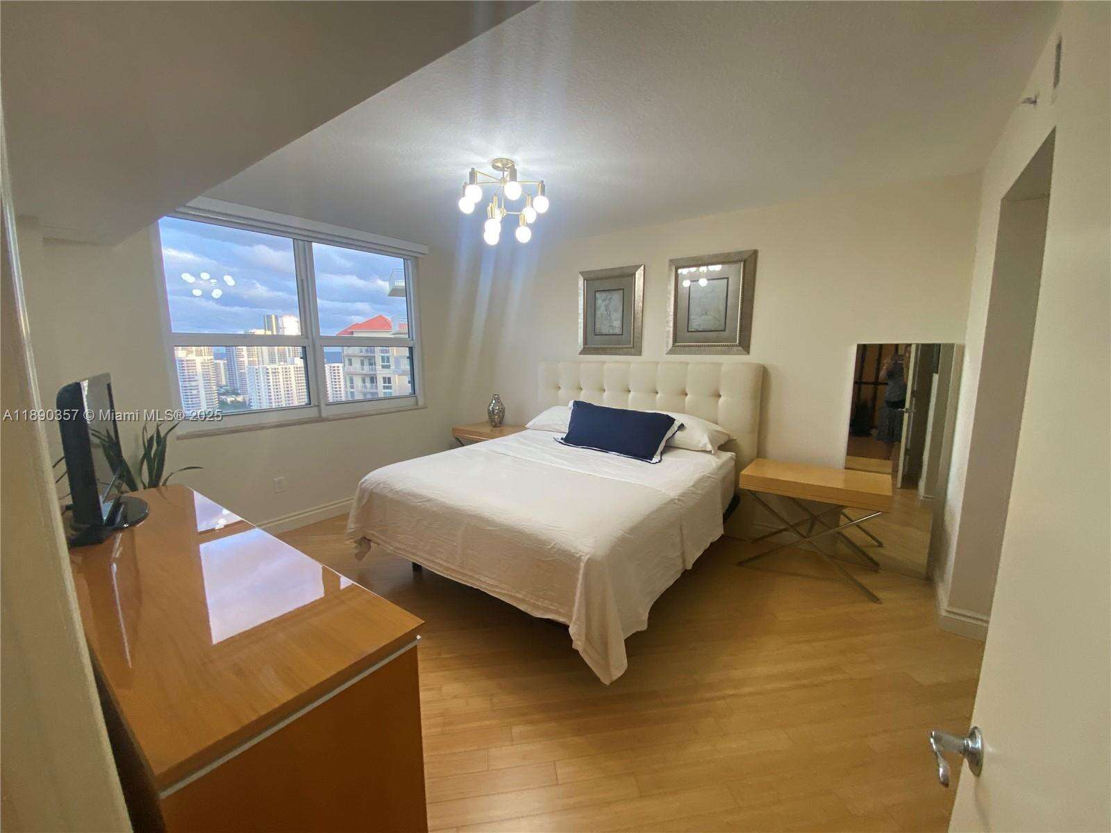 Turnberry On The Green at 19501 Country Club Dr, Aventura, FL 33180 - For Rent photo 8
