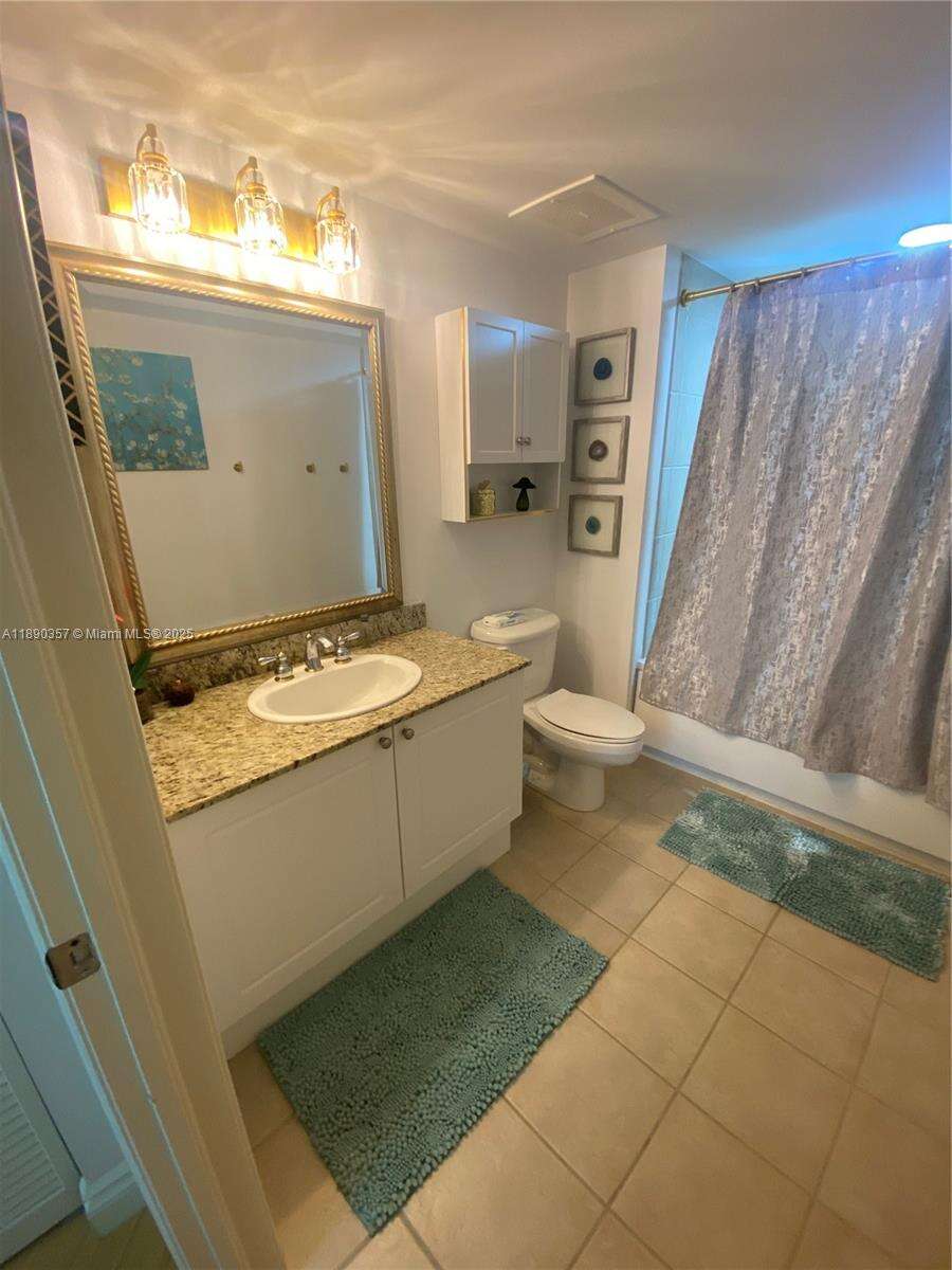 Turnberry On The Green at 19501 Country Club Dr, Aventura, FL 33180 - For Rent photo 10
