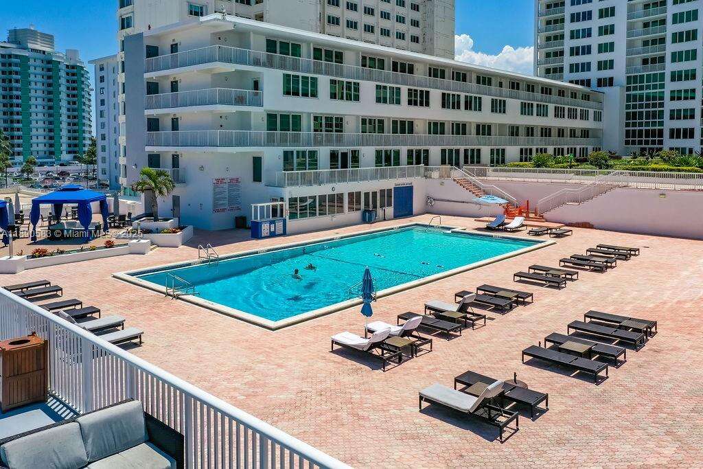 The Carriage House at 5401 Collins Ave, Miami Beach, FL 33140 - For Rent photo 5