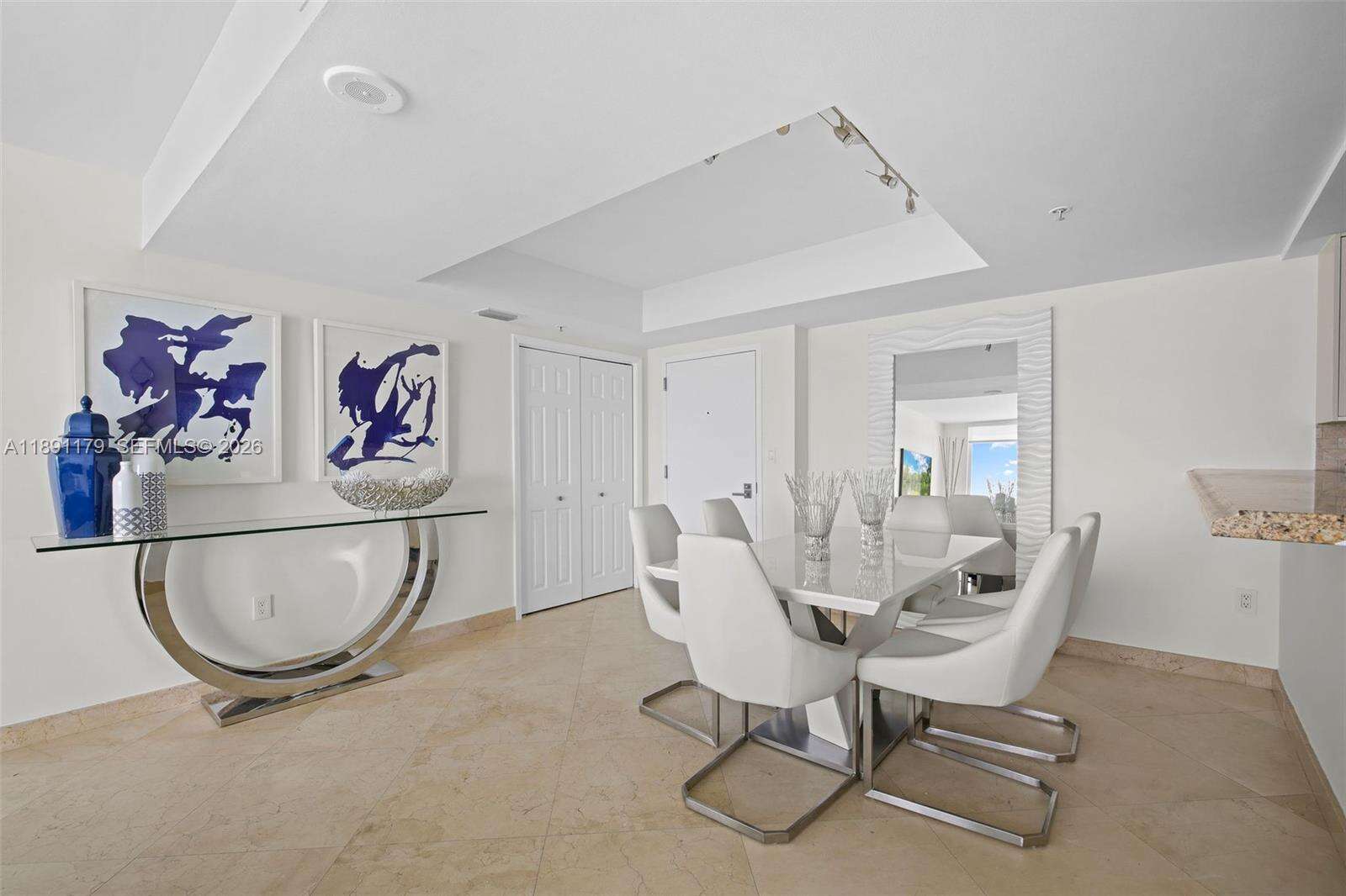 The Floridian at 650 W Ave, Miami Beach, FL 33139 - For Rent photo 12