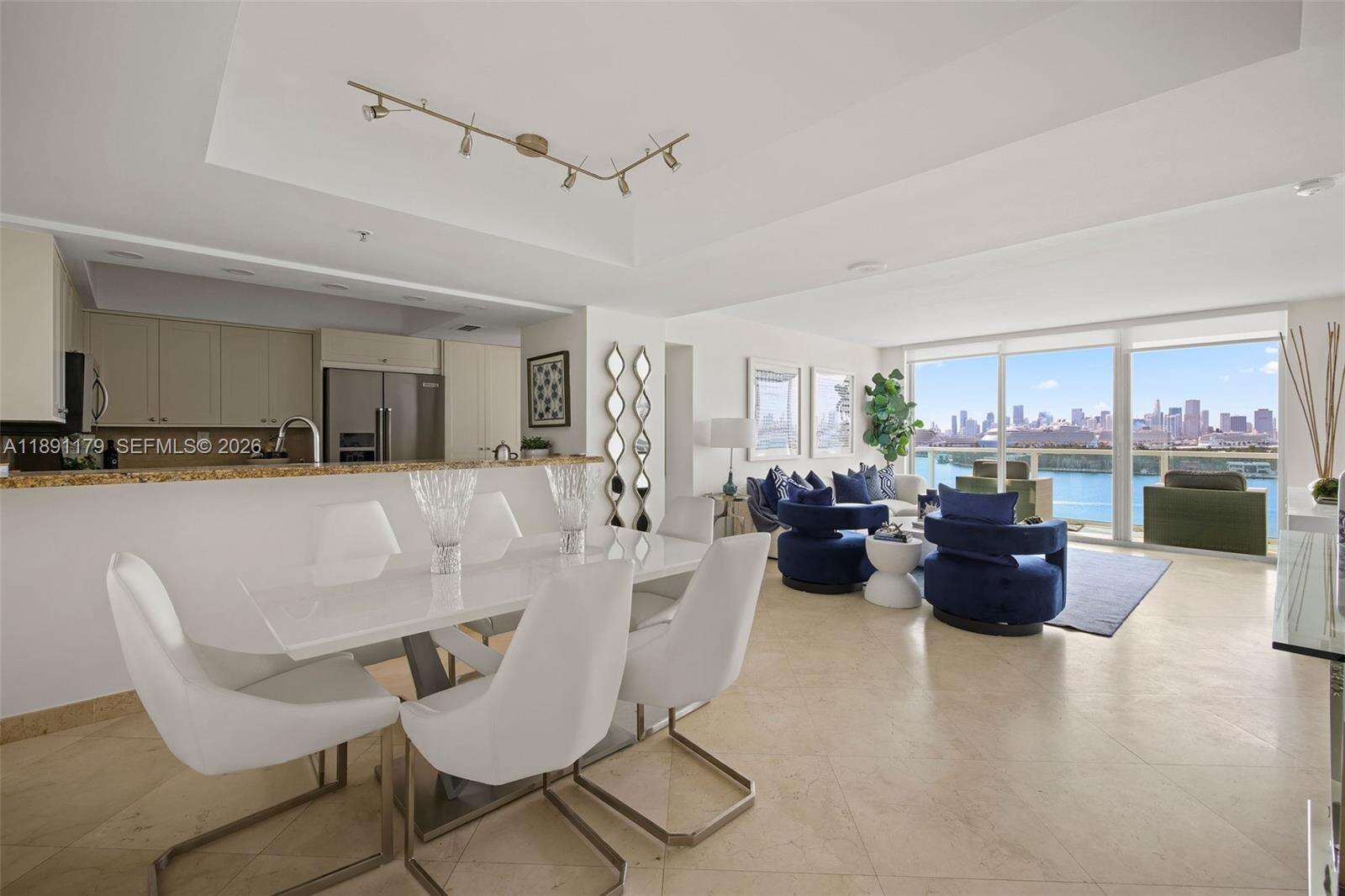 The Floridian at 650 W Ave, Miami Beach, FL 33139 - For Rent photo 15