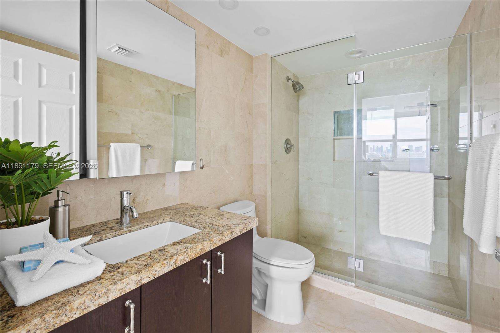 The Floridian at 650 W Ave, Miami Beach, FL 33139 - For Rent photo 21