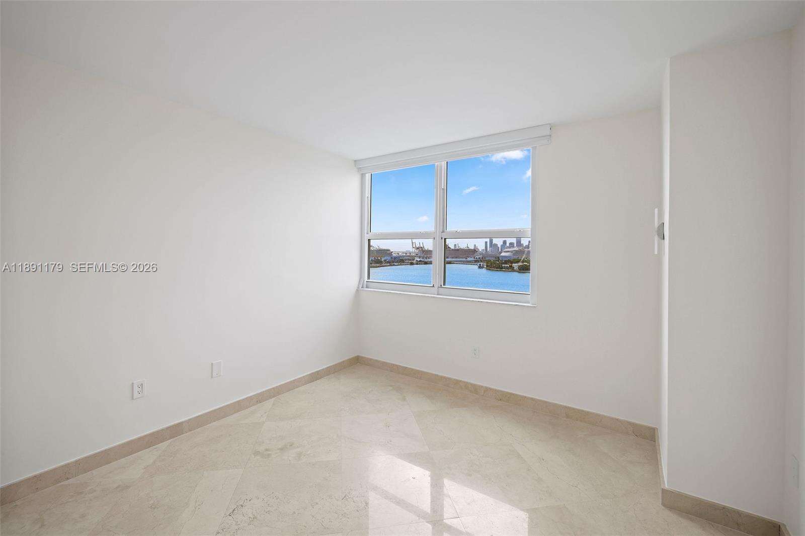 The Floridian at 650 W Ave, Miami Beach, FL 33139 - For Rent photo 28
