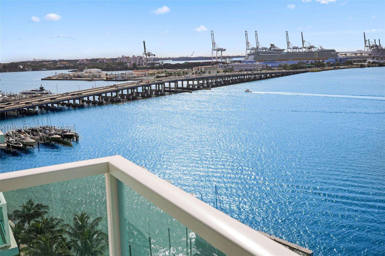 The Floridian at 650 W Ave, Miami Beach, FL 33139 - For Rent photo 32