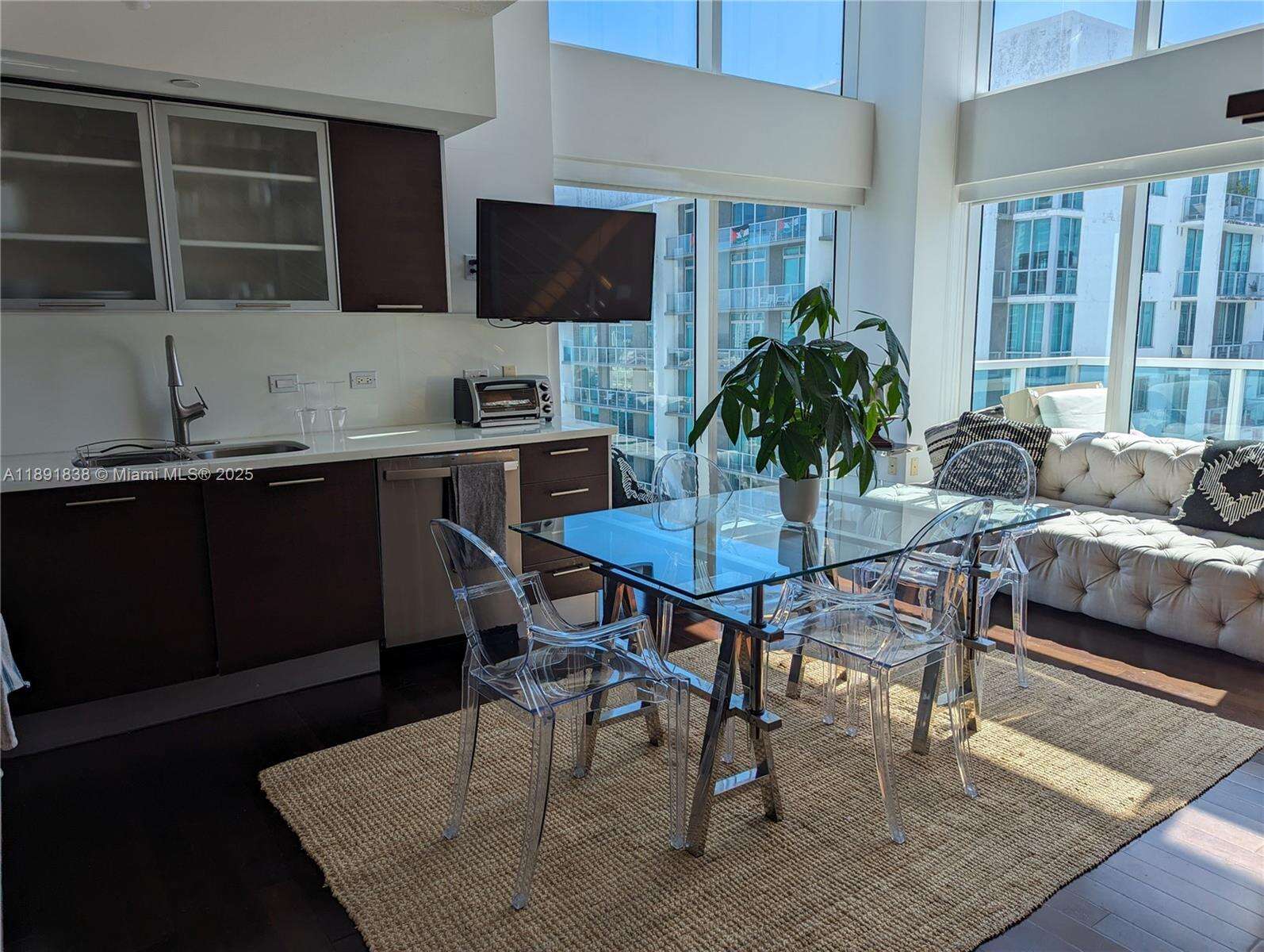 Brickell On The River at 41 5th St, Miami, FL 33131 - For Rent photo 3