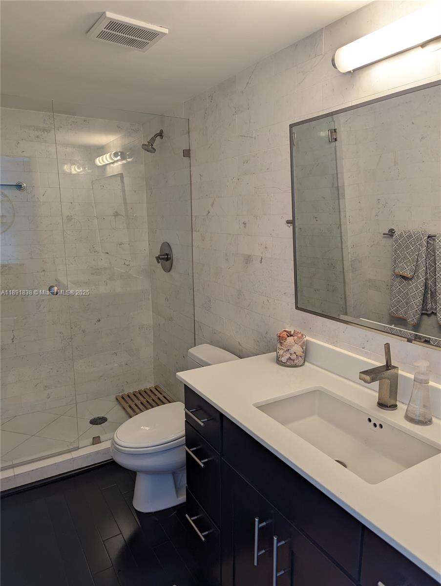 Brickell On The River at 41 5th St, Miami, FL 33131 - For Rent photo 22