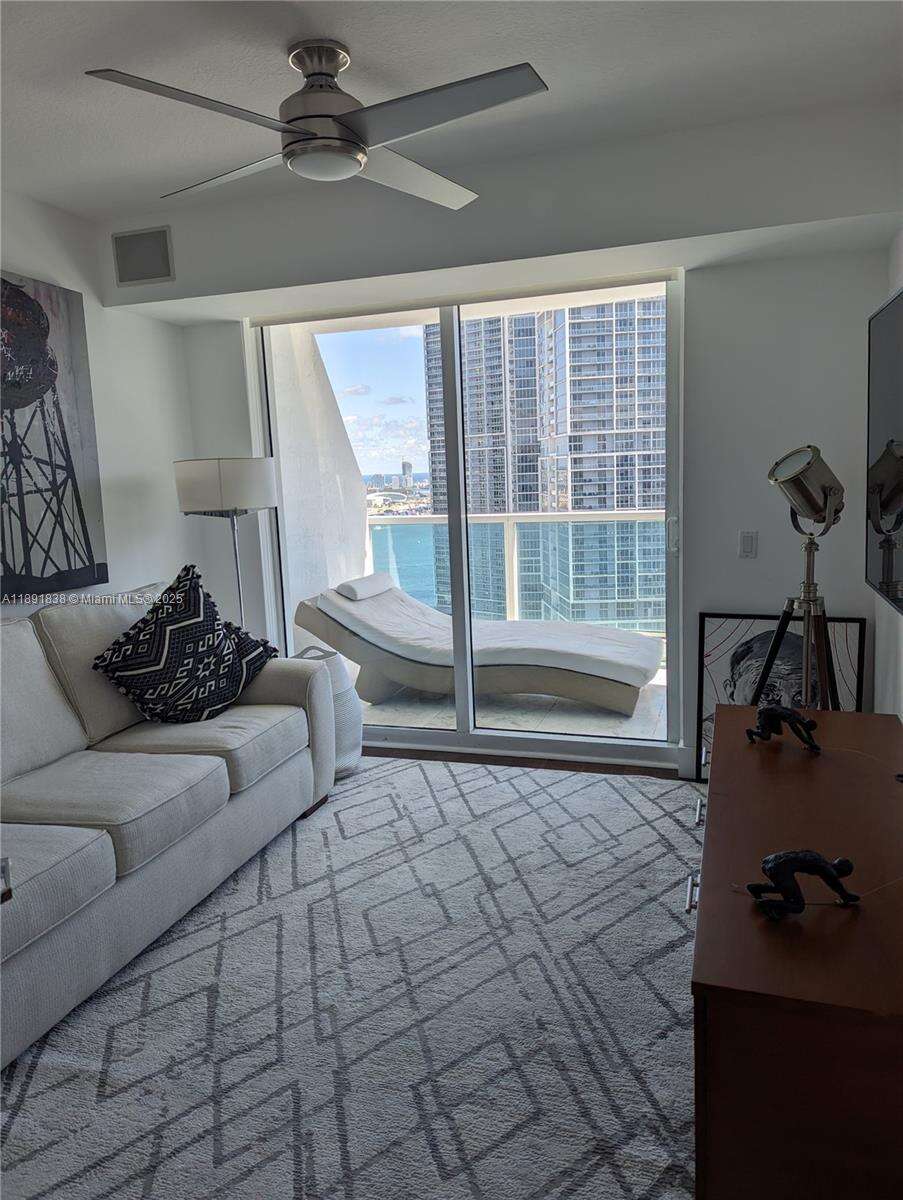 Brickell On The River at 41 5th St, Miami, FL 33131 - For Rent photo 23