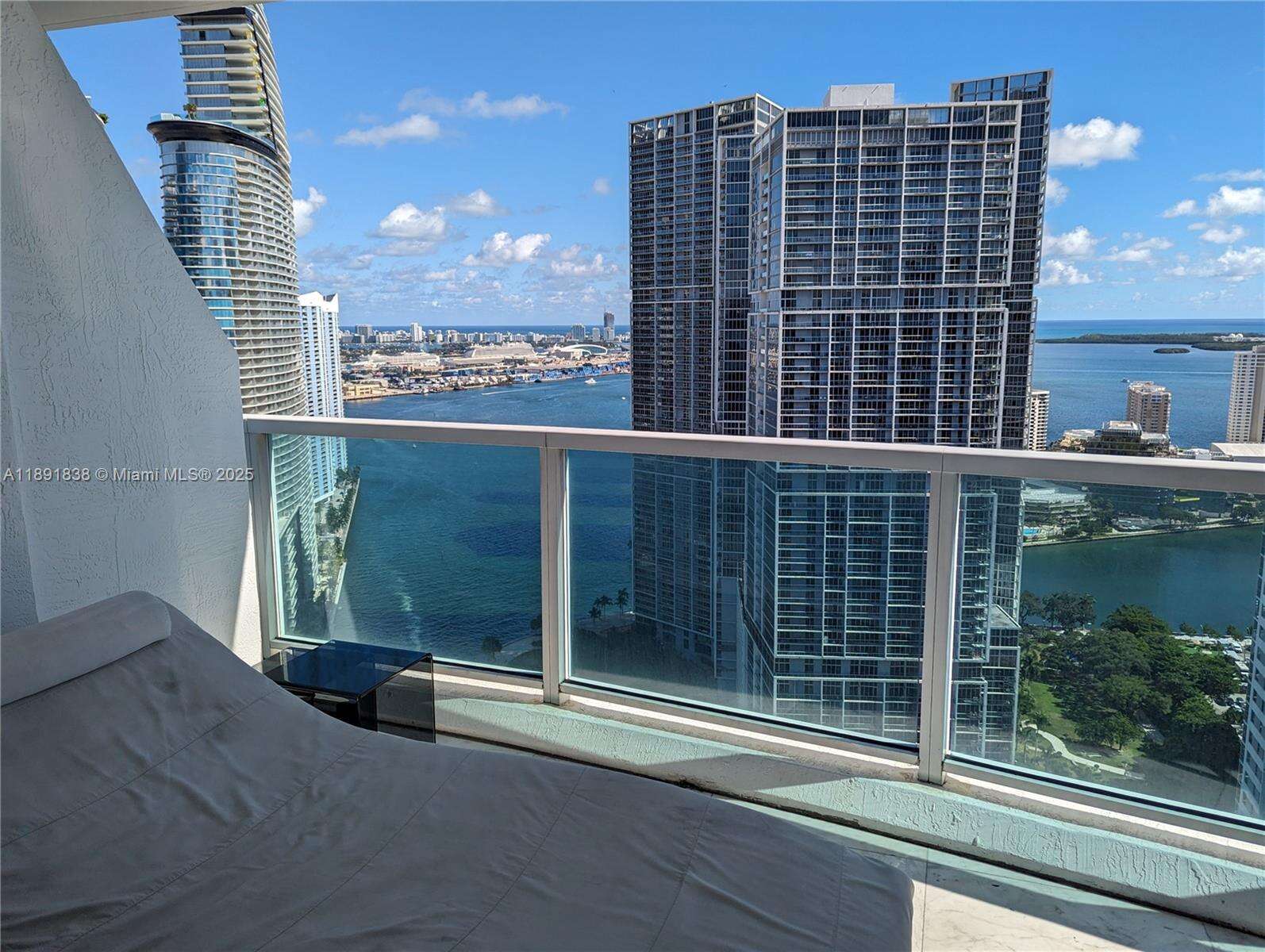 Brickell On The River at 41 5th St, Miami, FL 33131 - For Rent photo 32