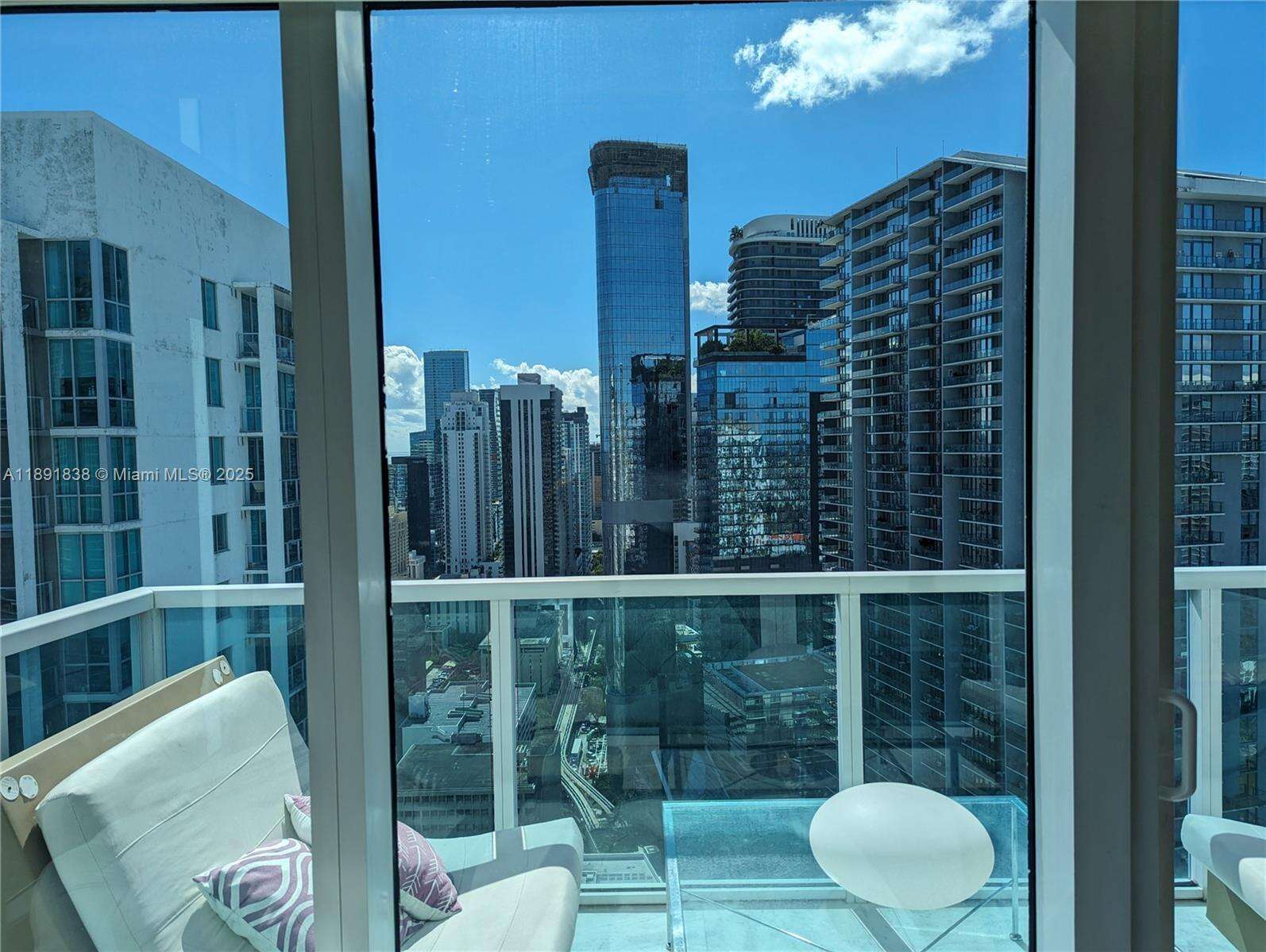 Brickell On The River at 41 5th St, Miami, FL 33131 - For Rent photo 8
