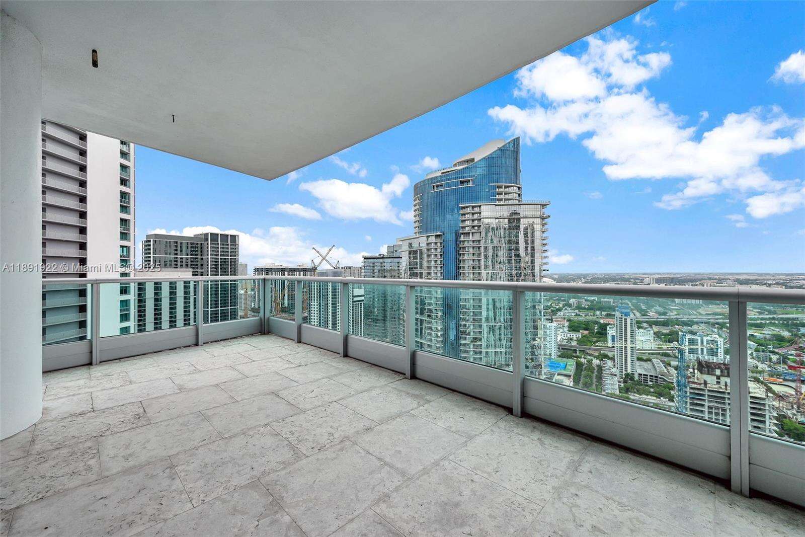 900 Biscayne at 900 Biscayne Blvd, Miami, FL 33132 - For Rent photo 7