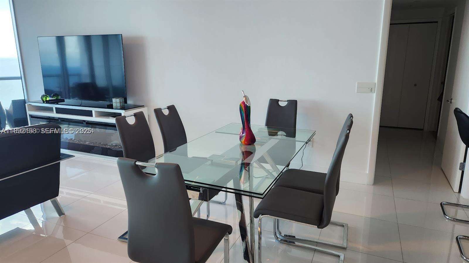 Jade Beach at 17001 Collins Ave, Sunny Isles Beach, FL 33160 - For Rent photo 11