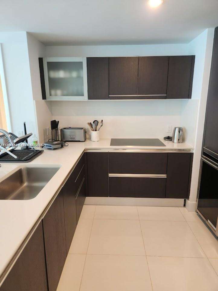 Jade Beach at 17001 Collins Ave, Sunny Isles Beach, FL 33160 - For Rent photo 10