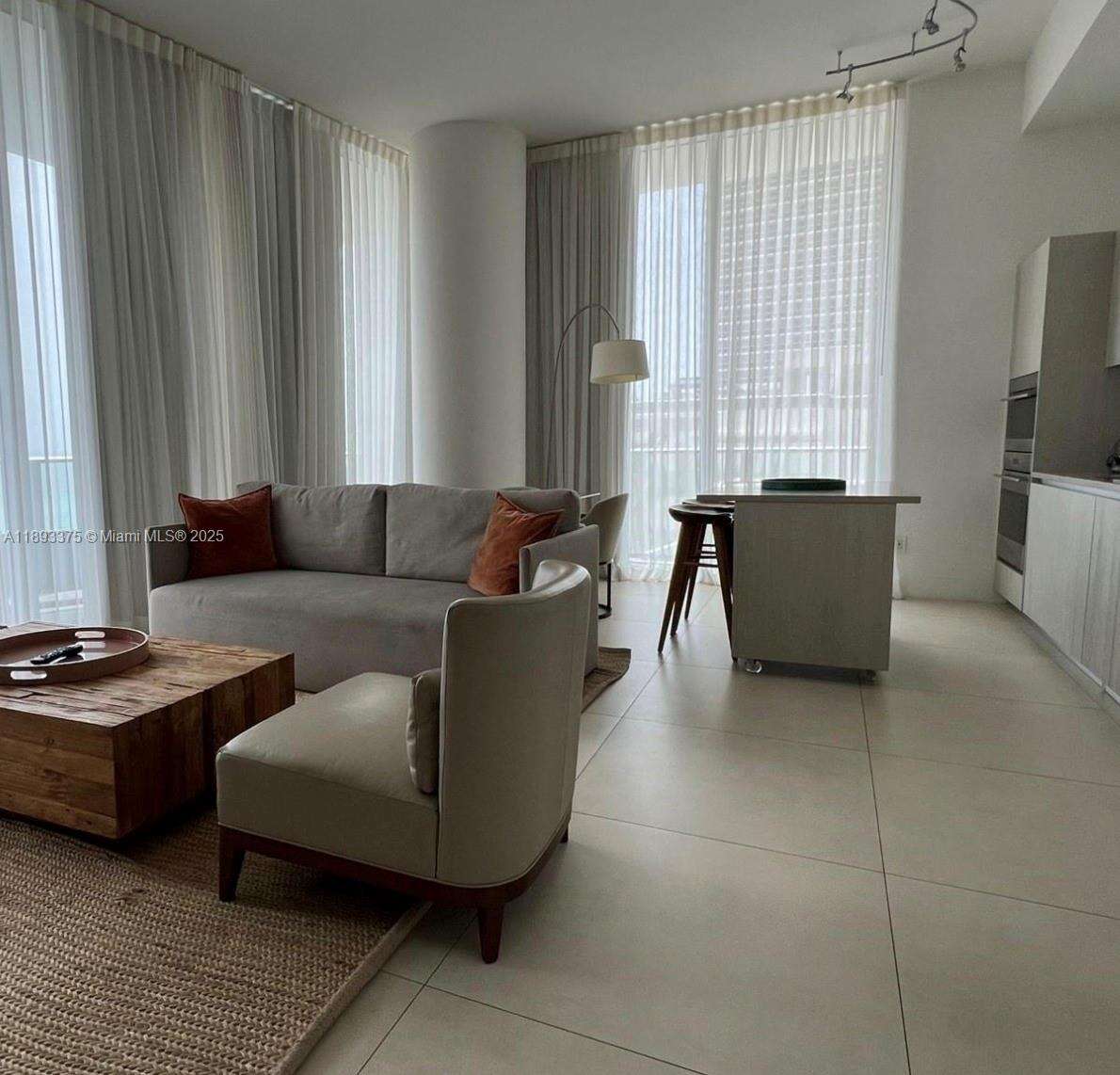 Hyde Resort at 4111 Ocean Dr, Hollywood, FL 33019 - For Rent photo 6