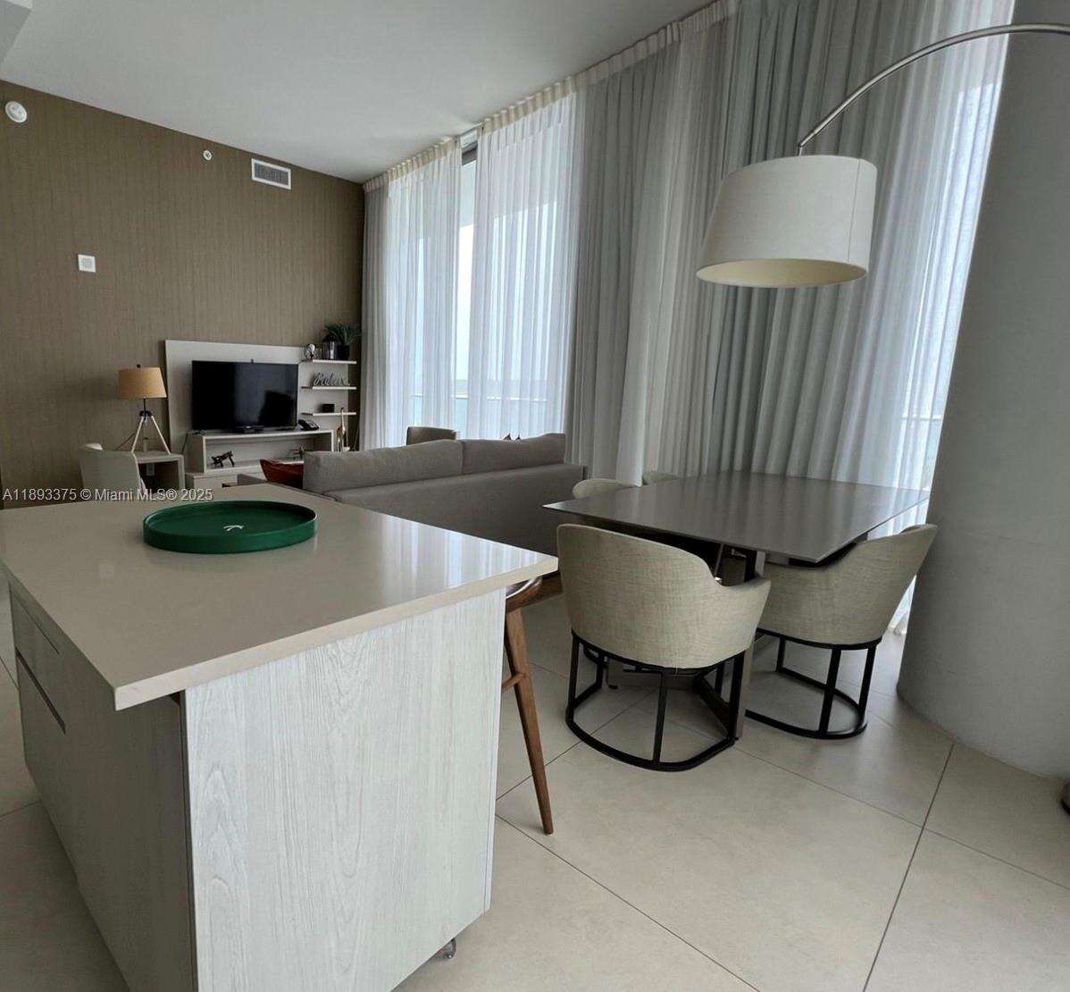 Hyde Resort at 4111 Ocean Dr, Hollywood, FL 33019 - For Rent photo 7