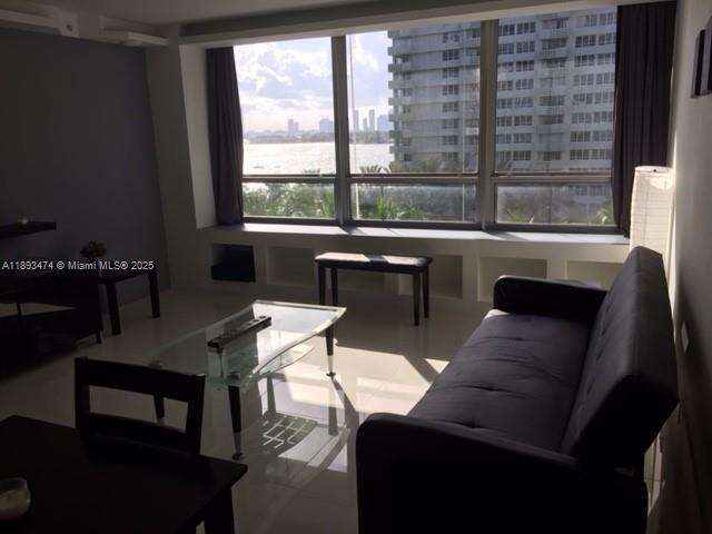 Flamingo South Beach at 1500 Bay Rd, Miami Beach, FL 33139 - For Rent photo 4