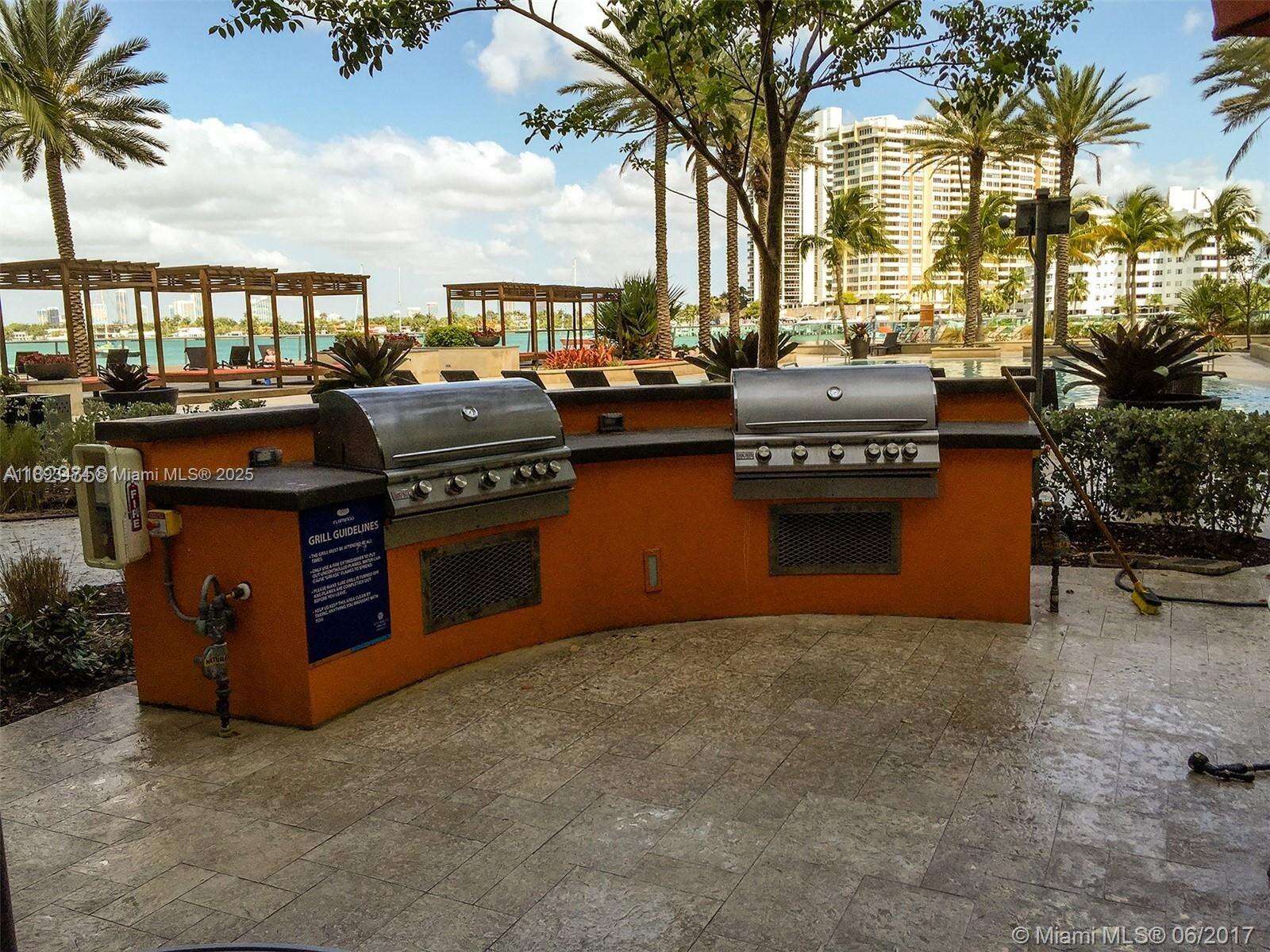 Flamingo South Beach at 1500 Bay Rd, Miami Beach, FL 33139 - For Rent photo 10