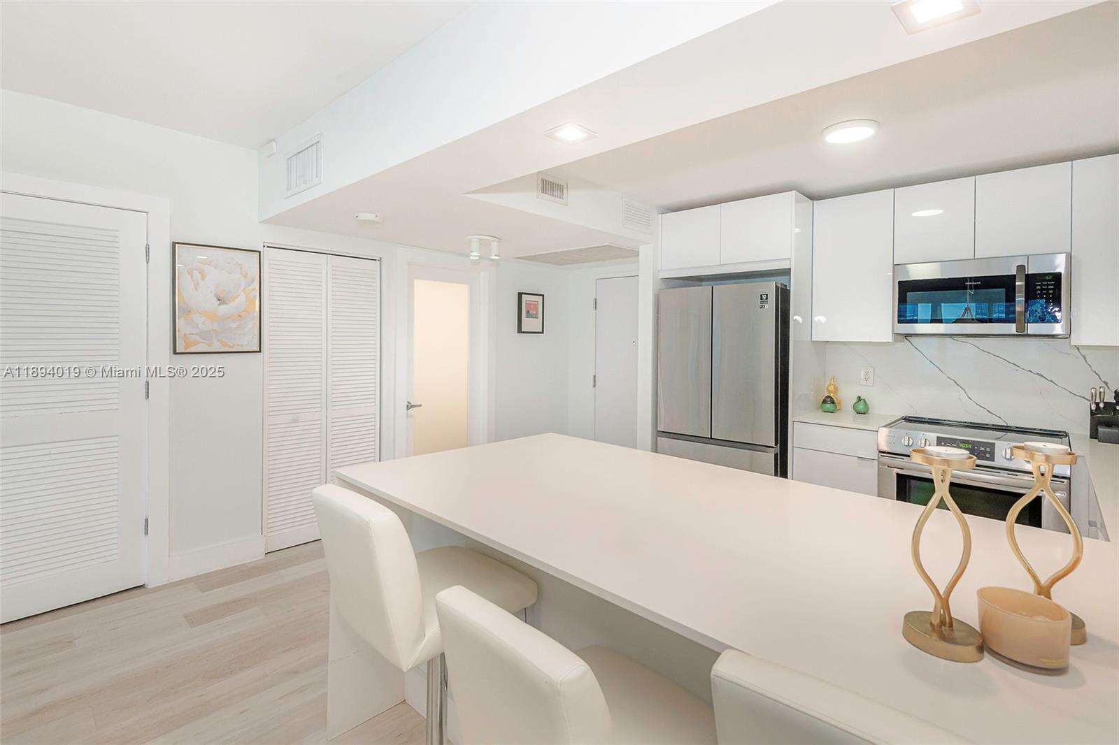 Roney Palace at Miami Beach, FL 33139 - For Rent photo 20