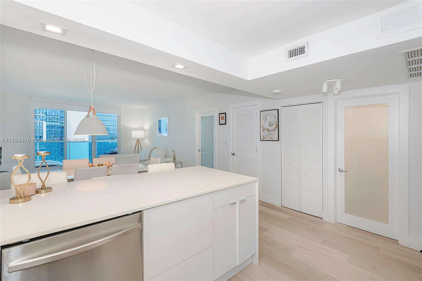 Roney Palace at Miami Beach, FL 33139 - For Rent photo 22