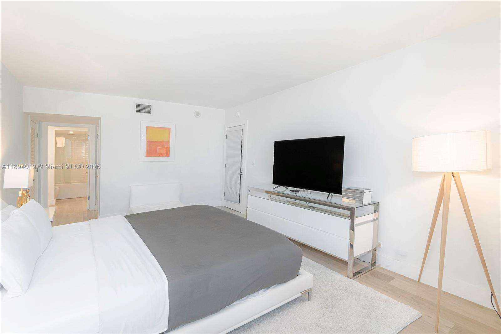 Roney Palace at Miami Beach, FL 33139 - For Rent photo 23