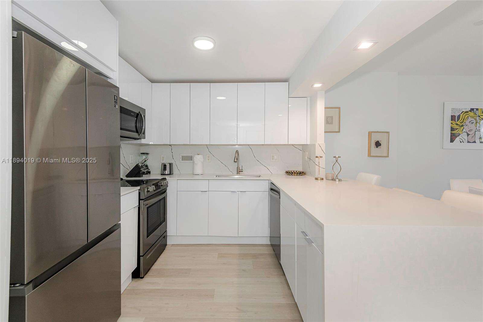 Roney Palace at Miami Beach, FL 33139 - For Rent photo 9