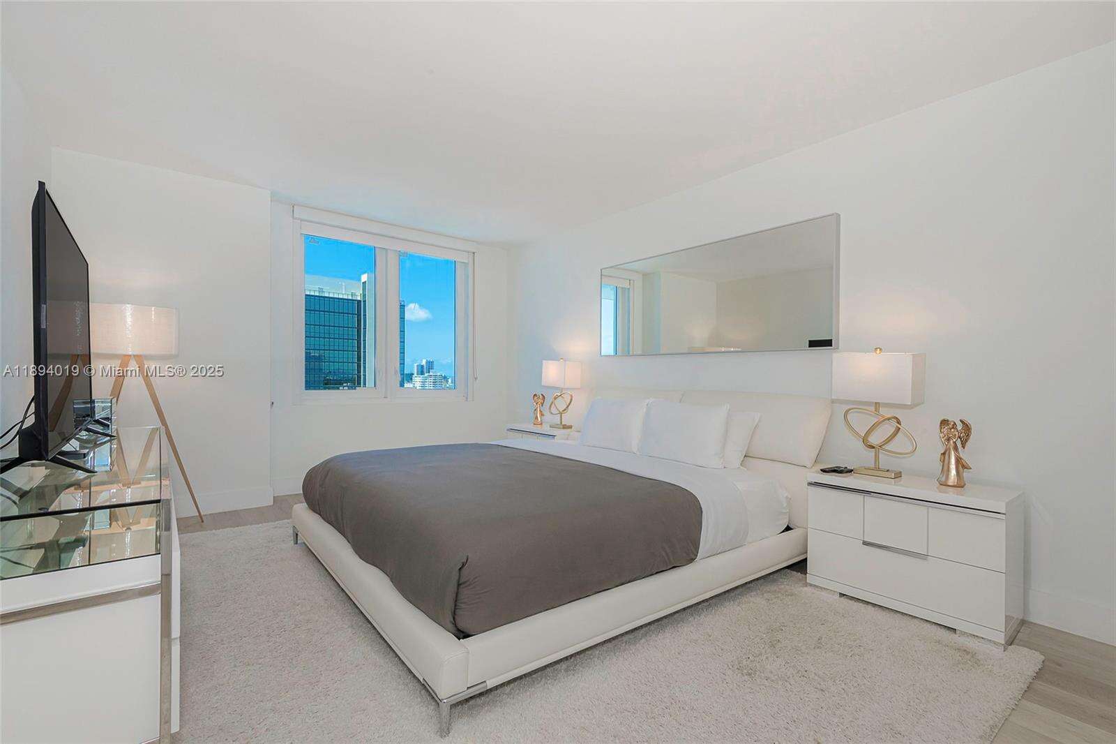 Roney Palace at Miami Beach, FL 33139 - For Rent photo 10