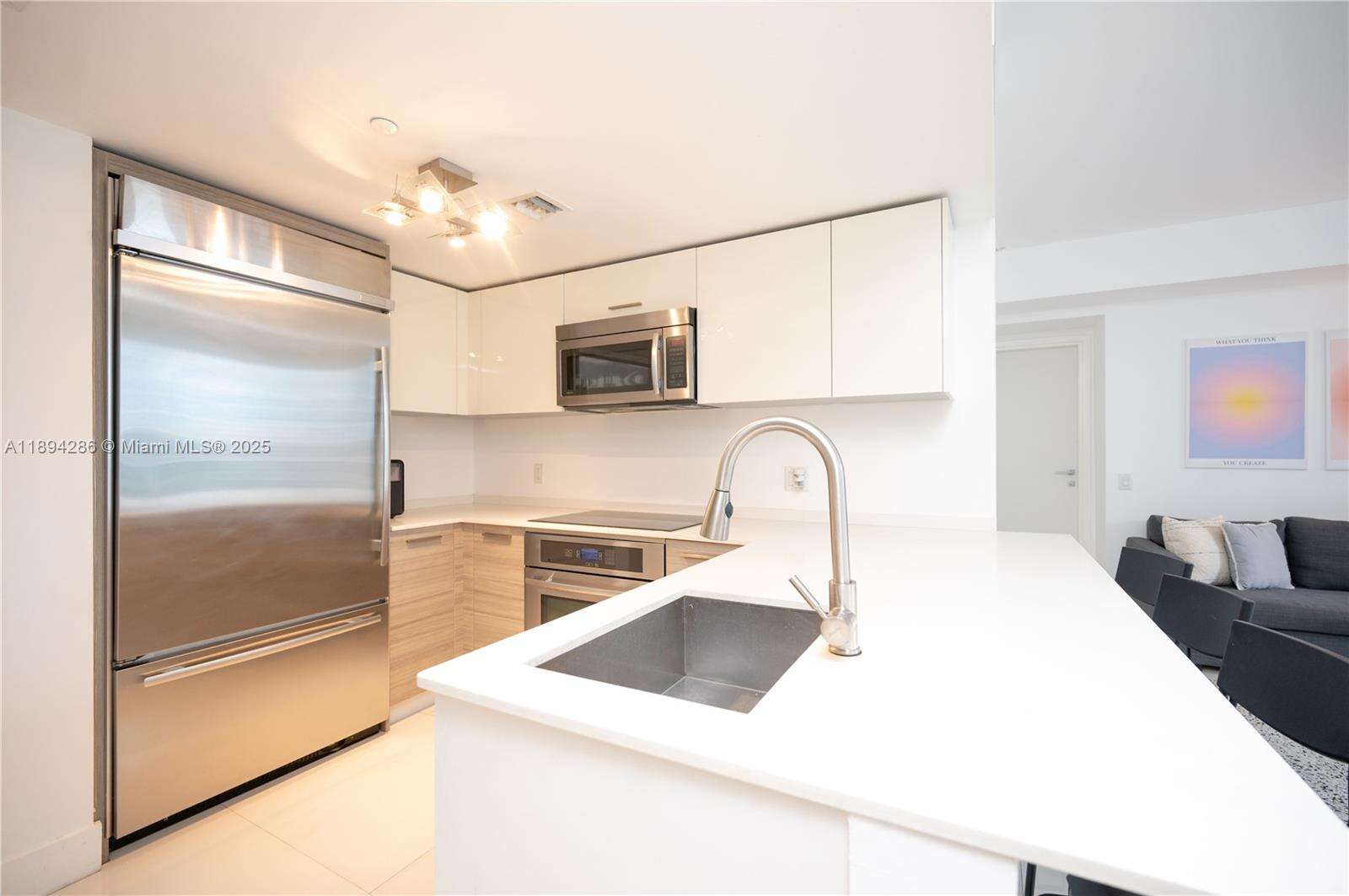 Brickell House at 1300 Brickell Bay Dr, Miami, FL 33131 - For Rent photo 2