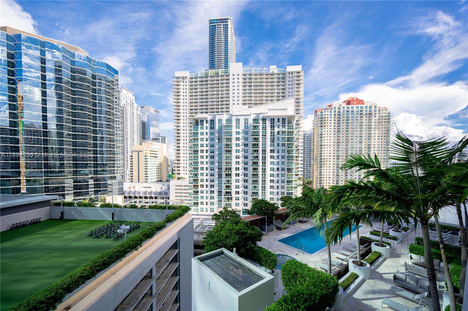 Brickell House at 1300 Brickell Bay Dr, Miami, FL 33131 - For Rent photo 19