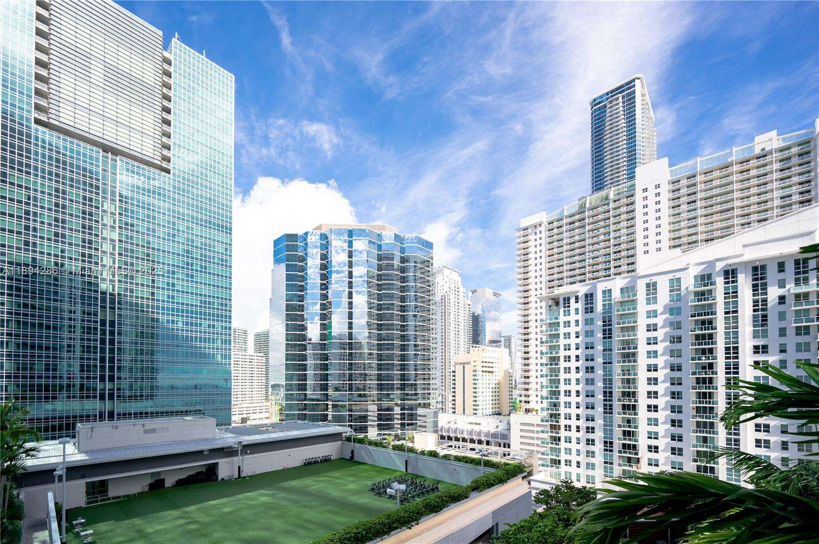 Brickell House at 1300 Brickell Bay Dr, Miami, FL 33131 - For Rent photo 21