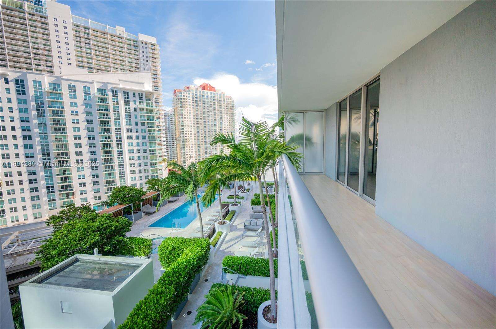 Brickell House at 1300 Brickell Bay Dr, Miami, FL 33131 - For Rent photo 23