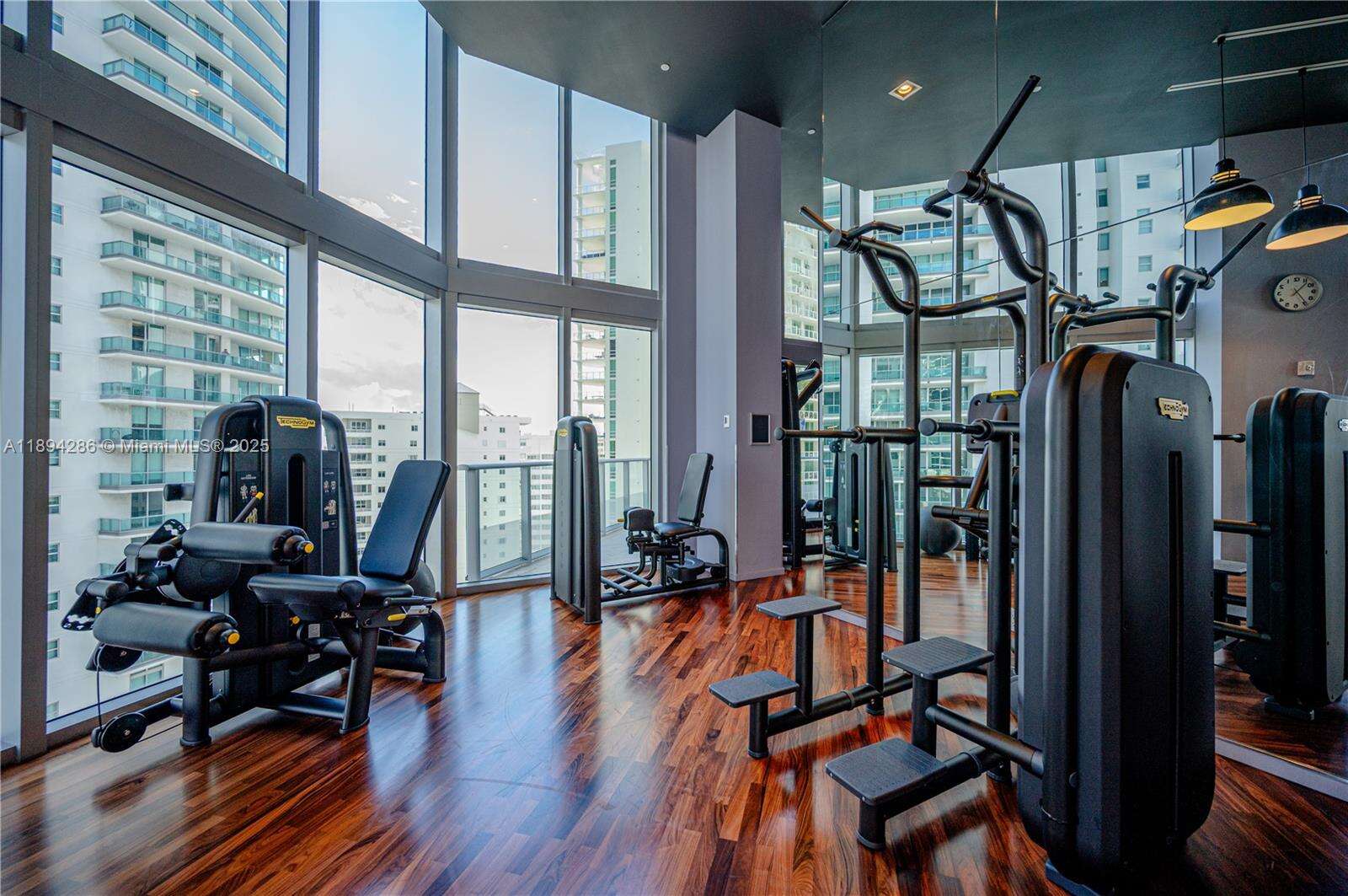 Brickell House at 1300 Brickell Bay Dr, Miami, FL 33131 - For Rent photo 25