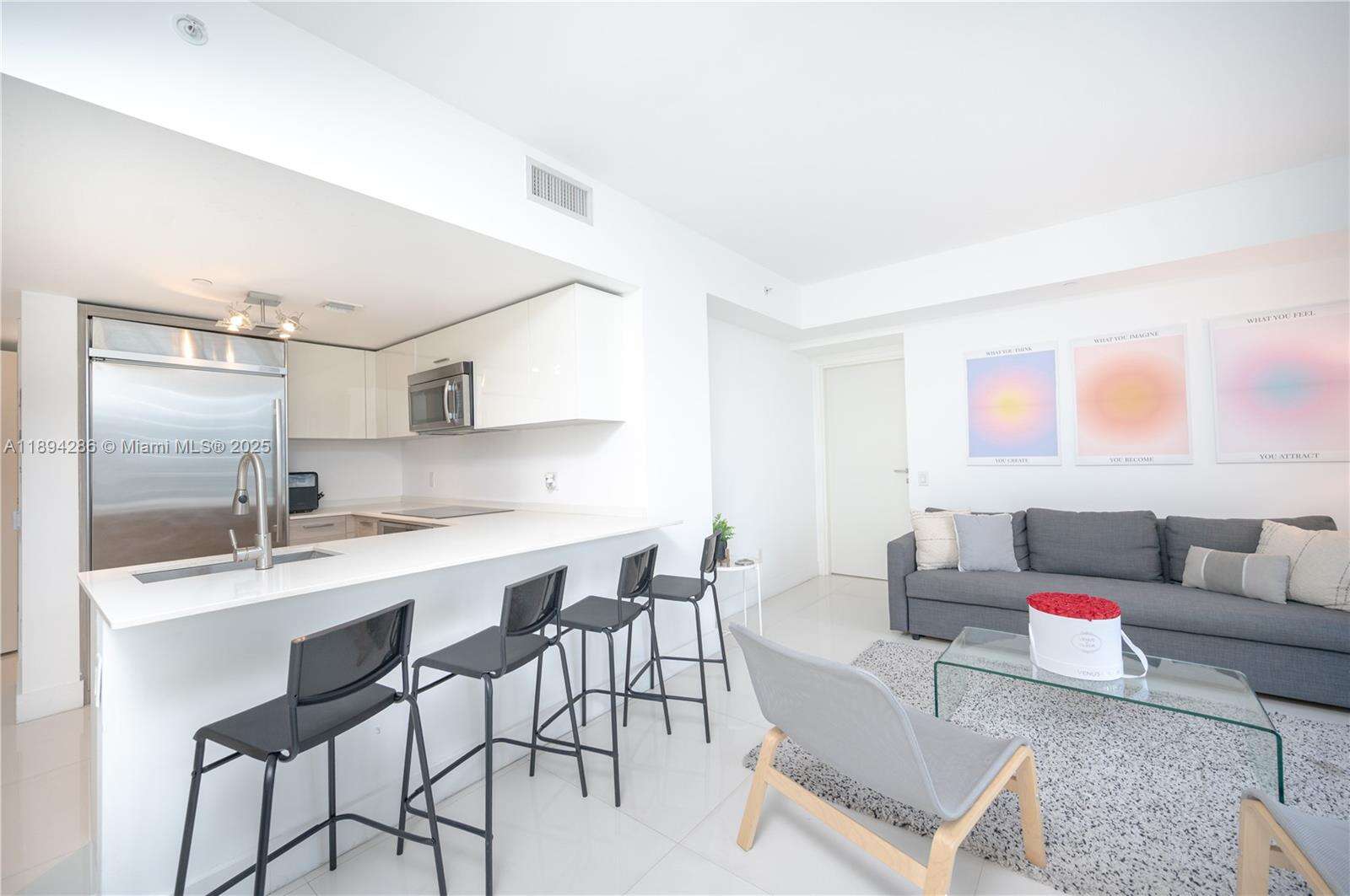 Brickell House at 1300 Brickell Bay Dr, Miami, FL 33131 - For Rent photo 4