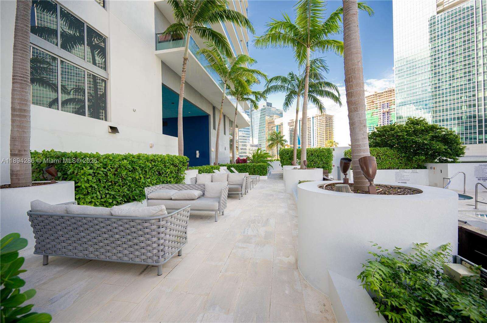 Brickell House at 1300 Brickell Bay Dr, Miami, FL 33131 - For Rent photo 31