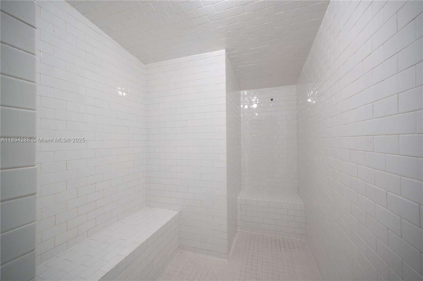 Brickell House at 1300 Brickell Bay Dr, Miami, FL 33131 - For Rent photo 35