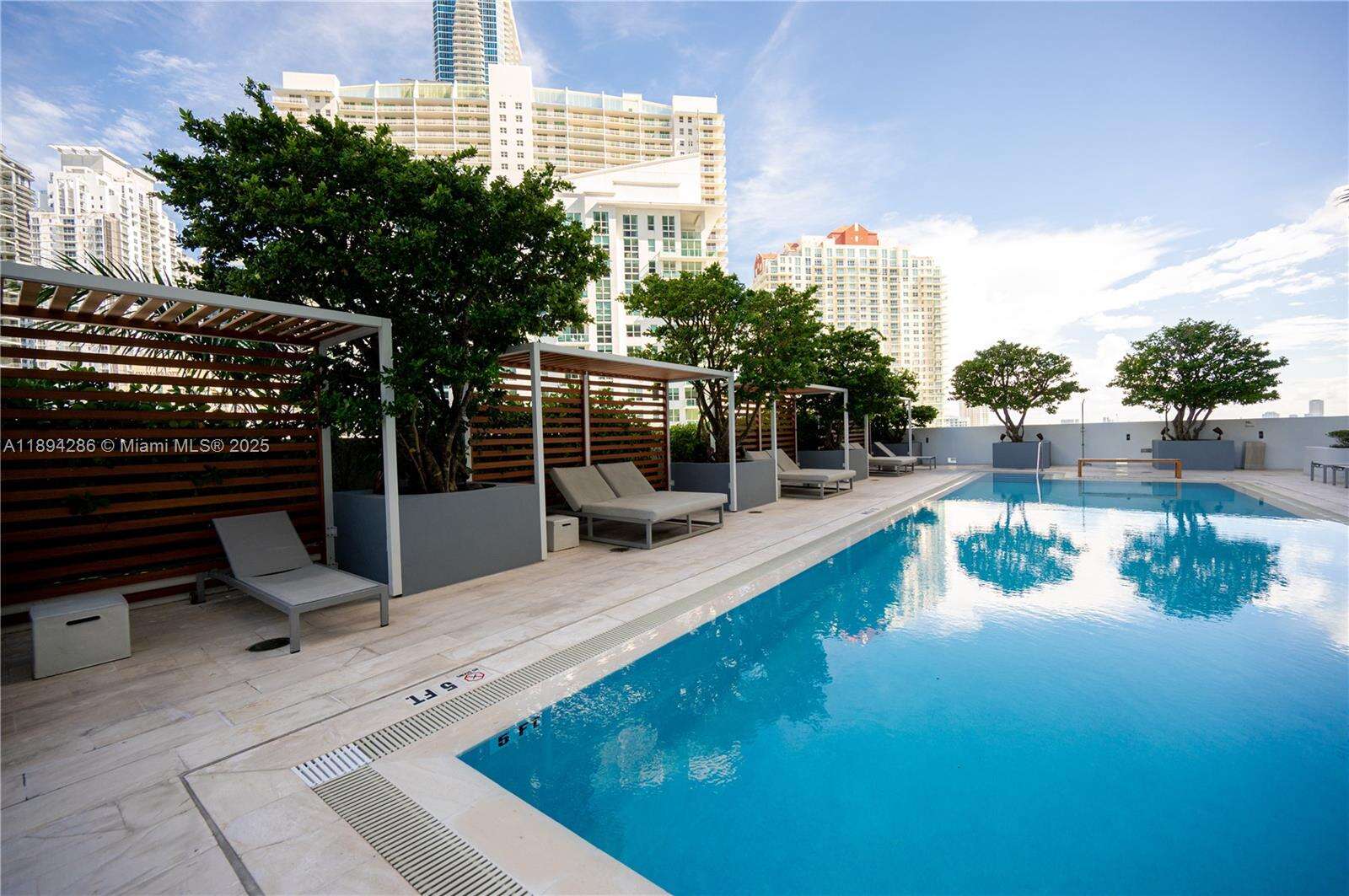Brickell House at 1300 Brickell Bay Dr, Miami, FL 33131 - For Rent photo 41