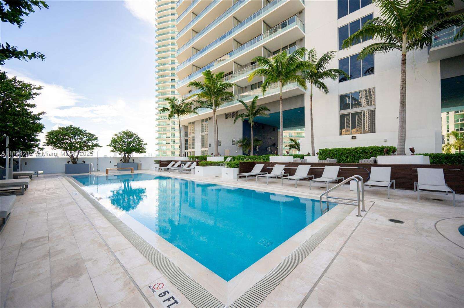 Brickell House at 1300 Brickell Bay Dr, Miami, FL 33131 - For Rent photo 42