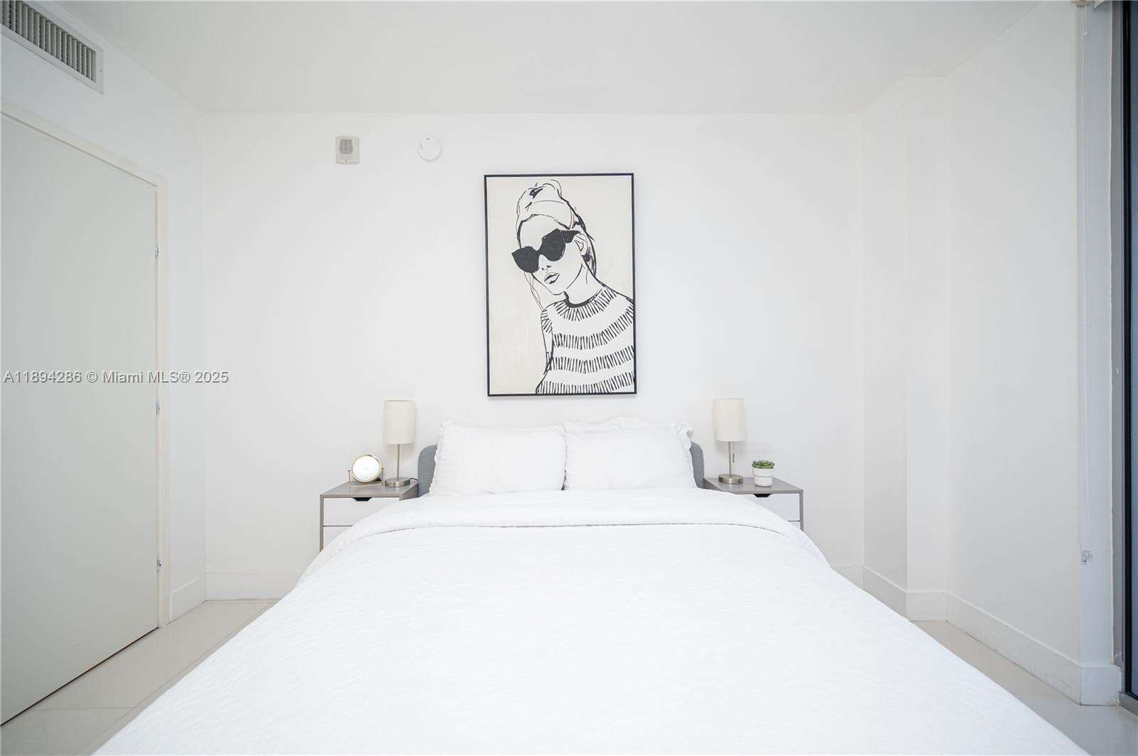 Brickell House at 1300 Brickell Bay Dr, Miami, FL 33131 - For Rent photo 10
